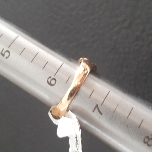 10K YELLOW GOLD SAPPHIRE/ DIAMOND RING - Picture 2 of 6